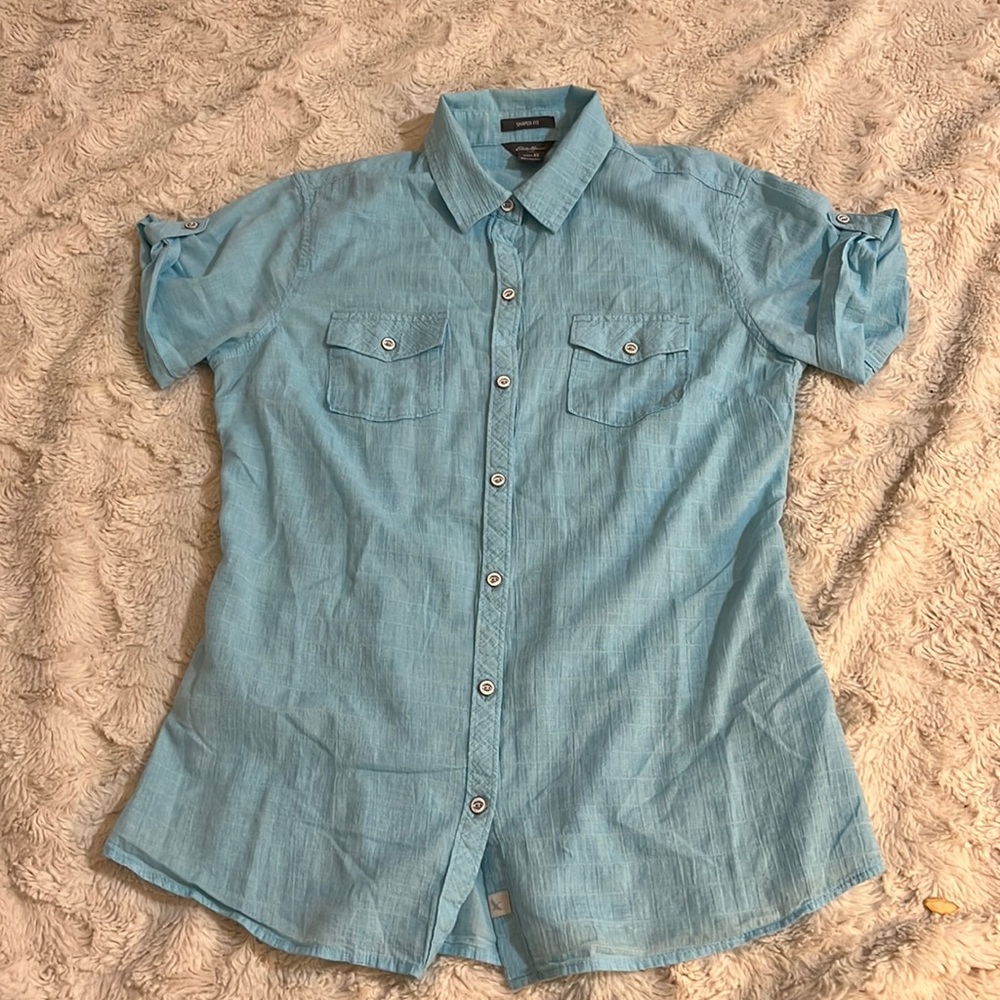 EDDIE BAUER Shaped Fit Aqua Blue Short Sleeve With Tab Blouse Size XS
